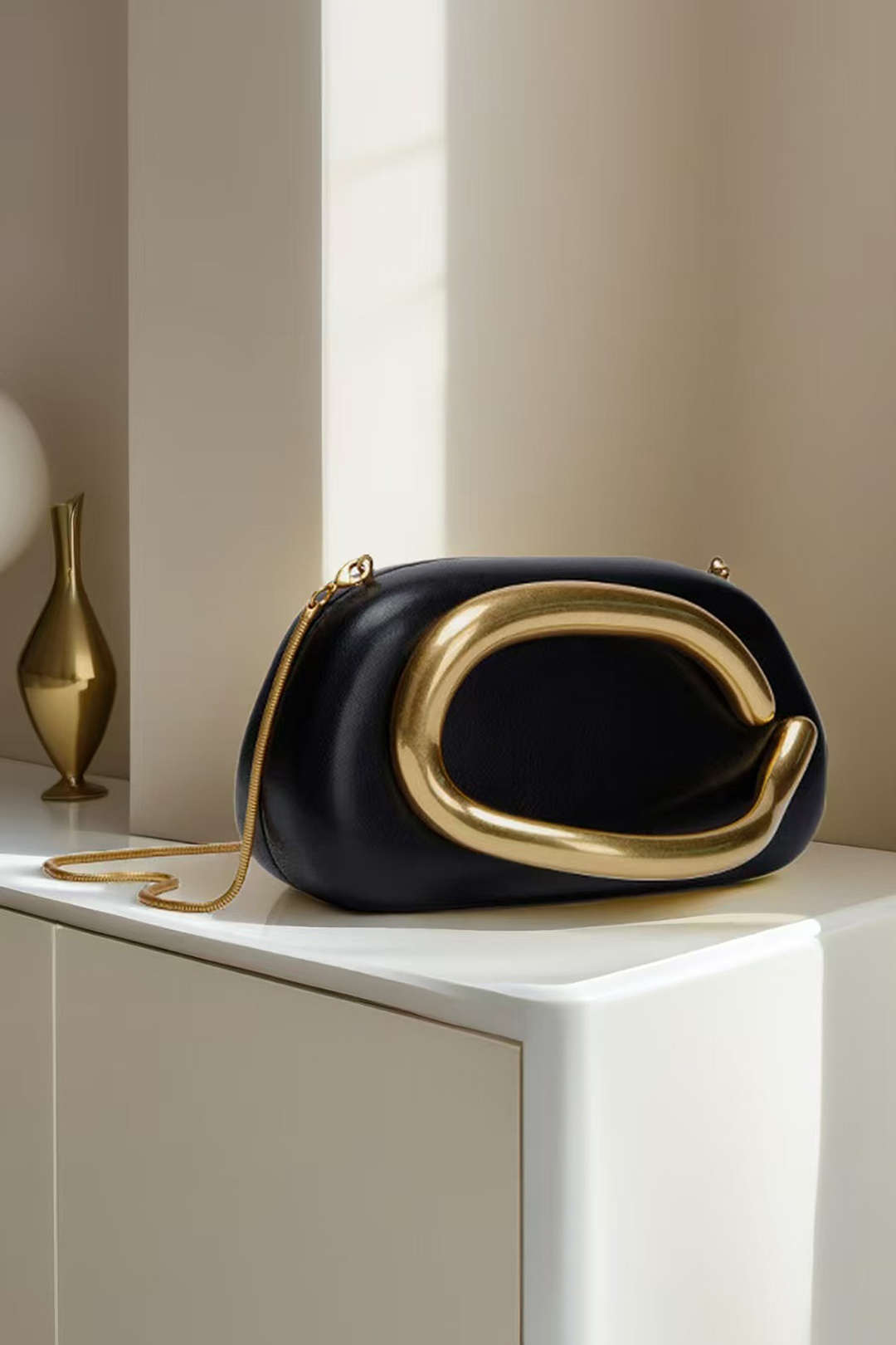 Suni Deri Metal Dekor Clutch Çanta