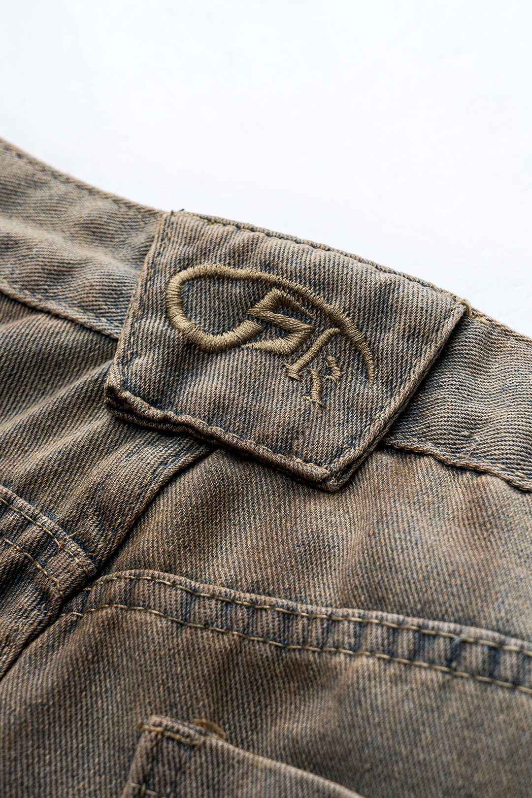 Kirli Denim Geniş Paça Varil Jean